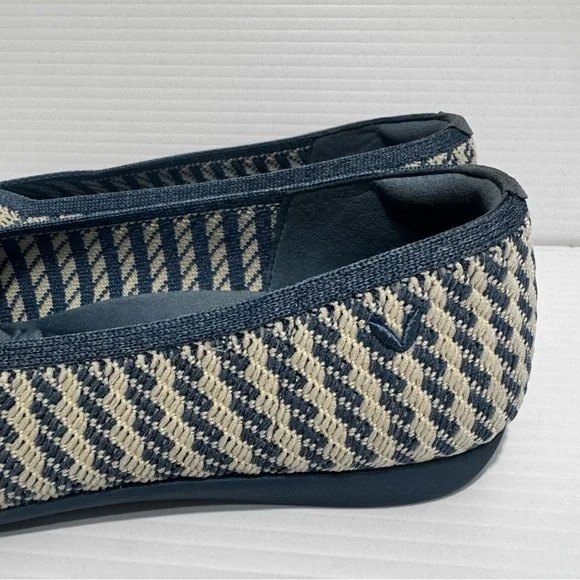 Vivaia Margot Light Blue Square Toes Knit Flats Size 37.5 - Picture 4 of 12